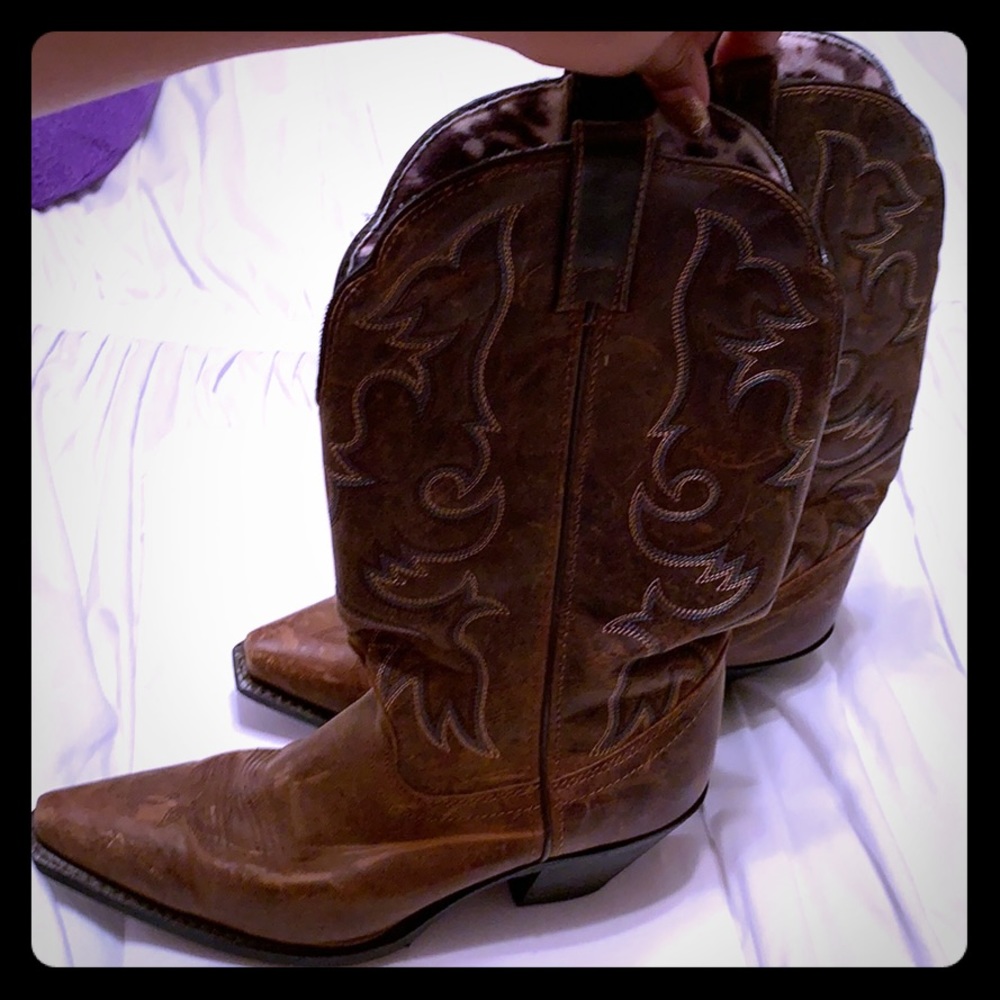 Cowgirl boots 👢